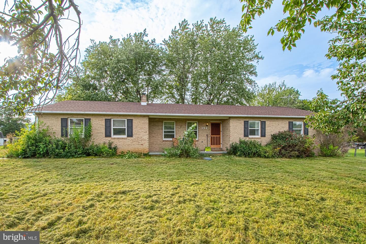 Property Photo: 352 Woodchuck Lane VA 22602