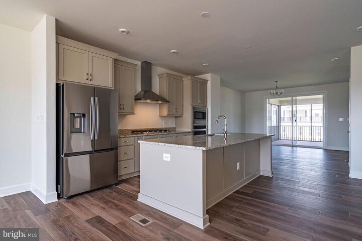 Property Photo:  42976 Truman Terrace  VA 20148 