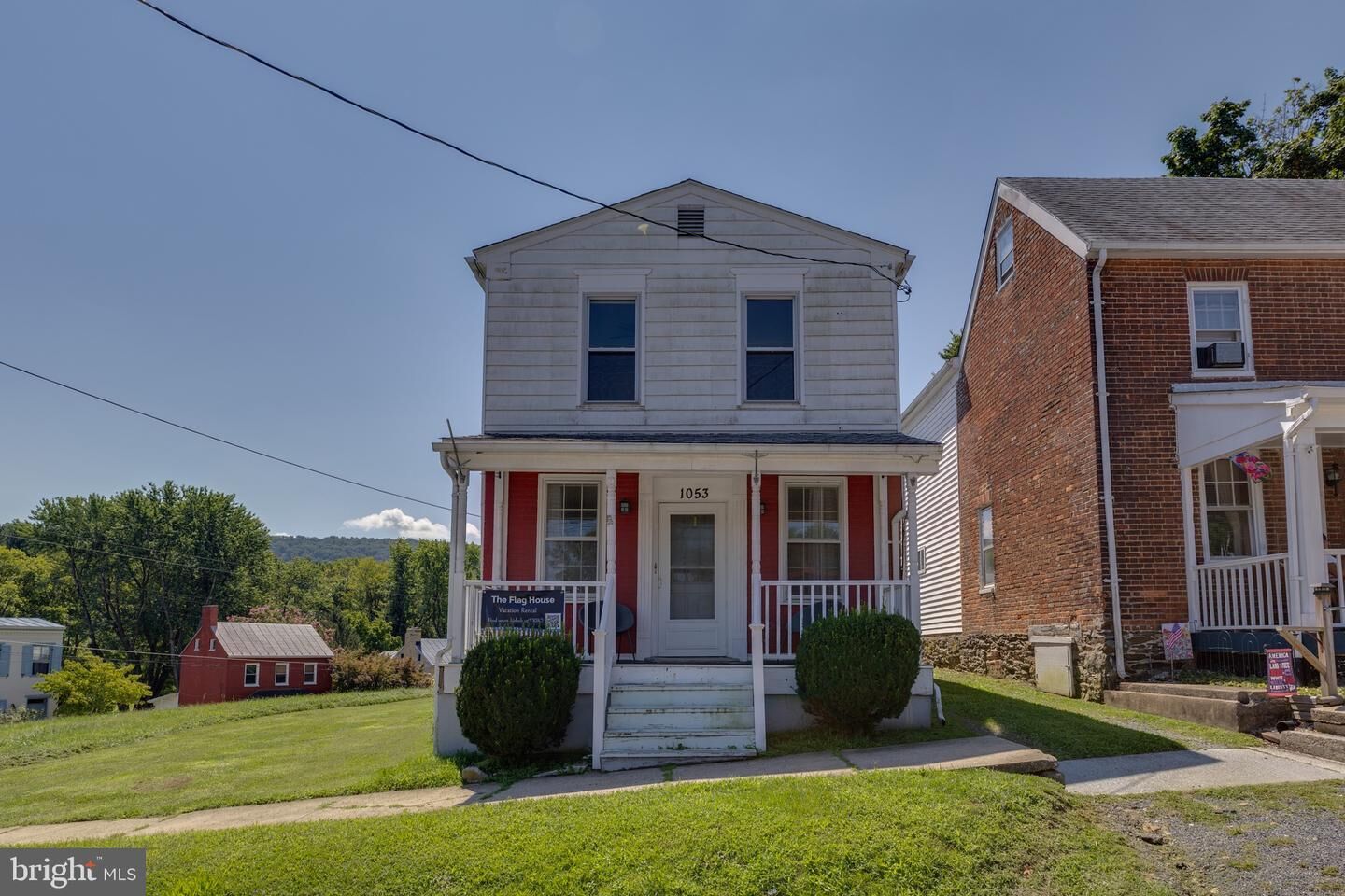 Property Photo: 1053 W Washington Street WV 25425