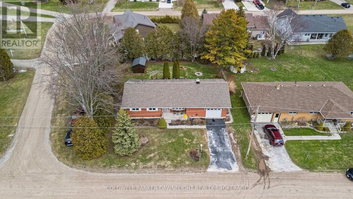 Property Photo: 33960 Queen Street ON N0M 2T0