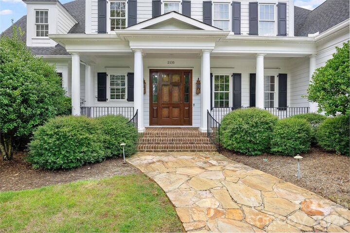 Property Photo: 2135 Sharon Avenue NC 28211
