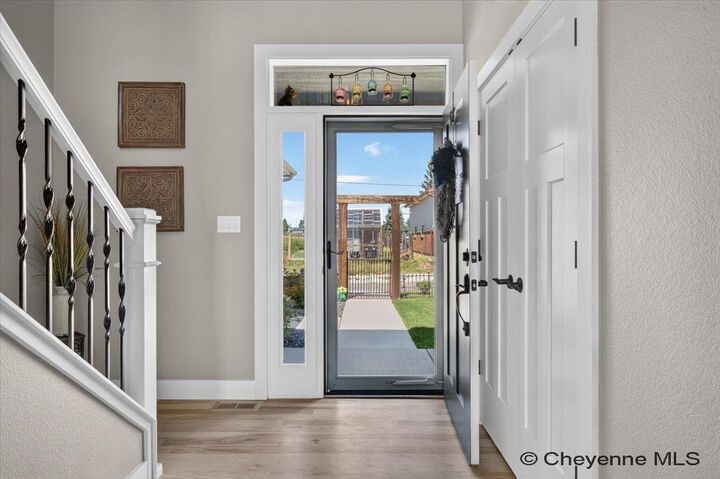 Property Photo:  9713 Yellowstone Rd  WY 82009 