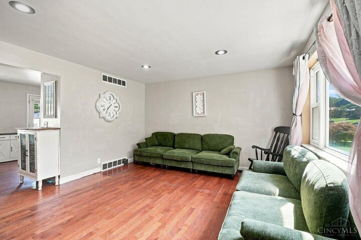 Property Photo:  8930 Eldora Drive  OH 45236 