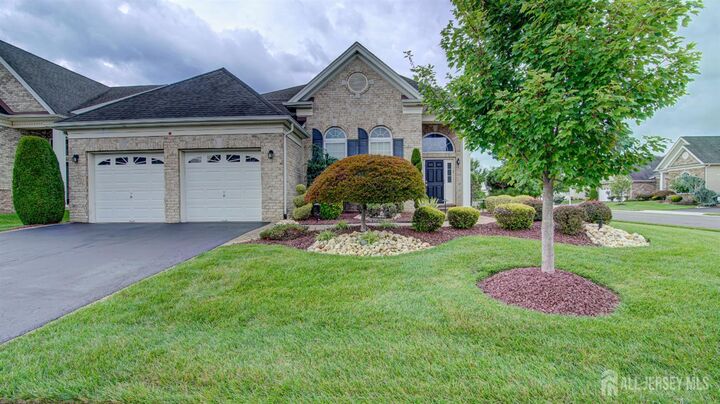 Property Photo:  2 Troon Court  NJ 08831 