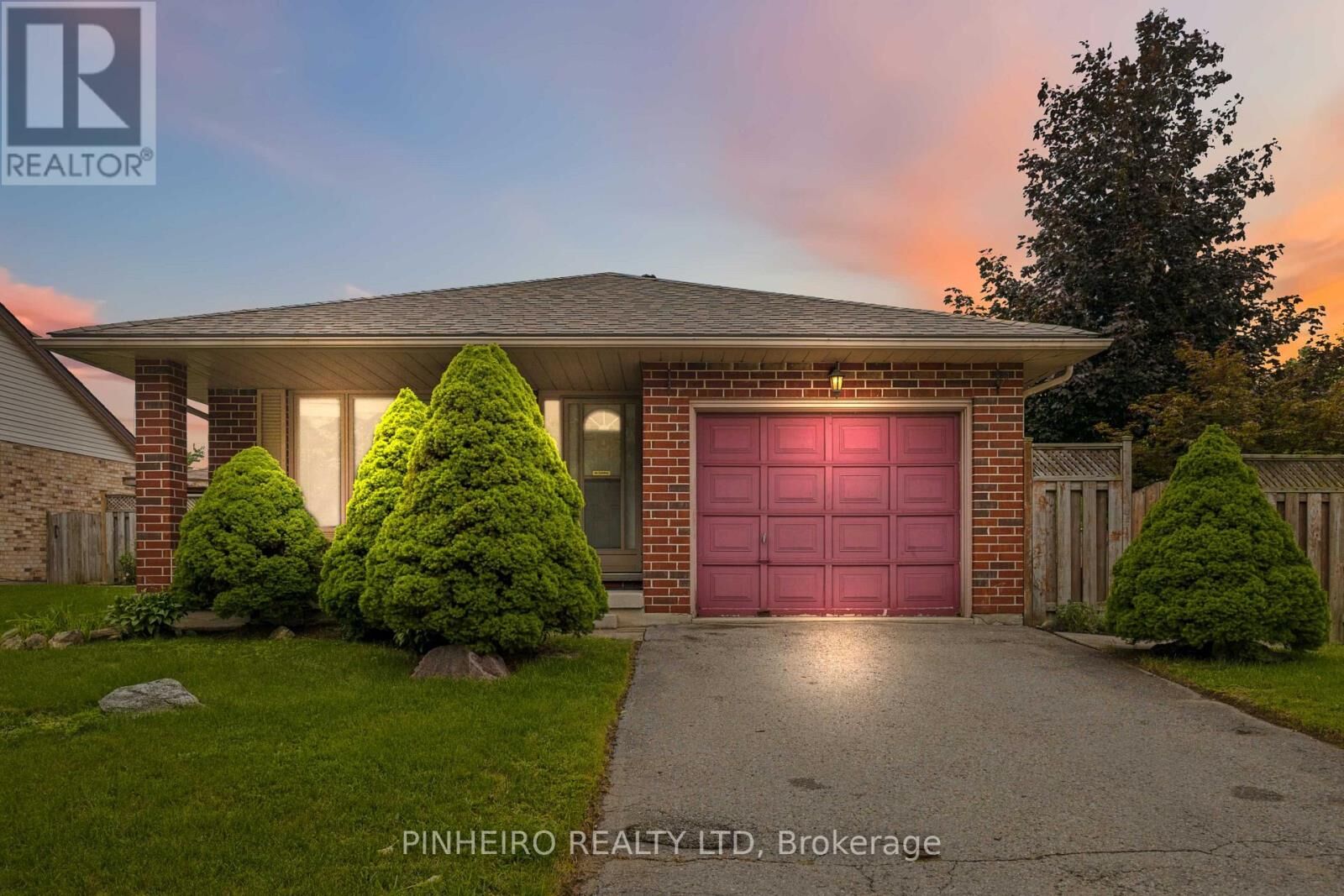 Property Photo:  153 Saddy Avenue  ON N5V 4N1 
