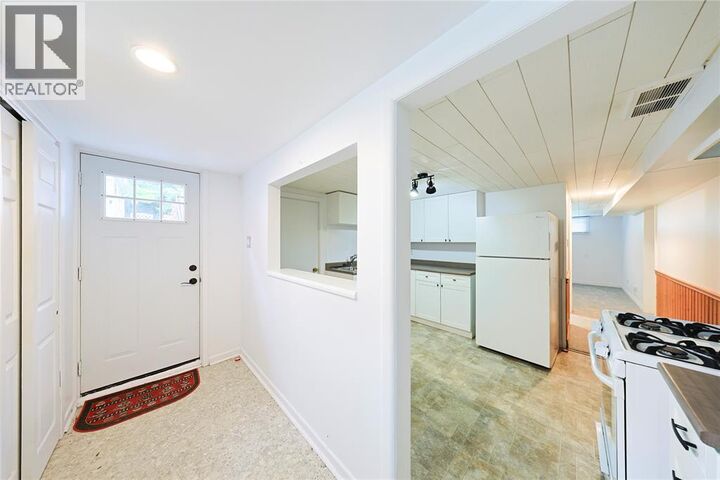 Property Photo:  237 Essex Street Lower  ON N7T 4S3 
