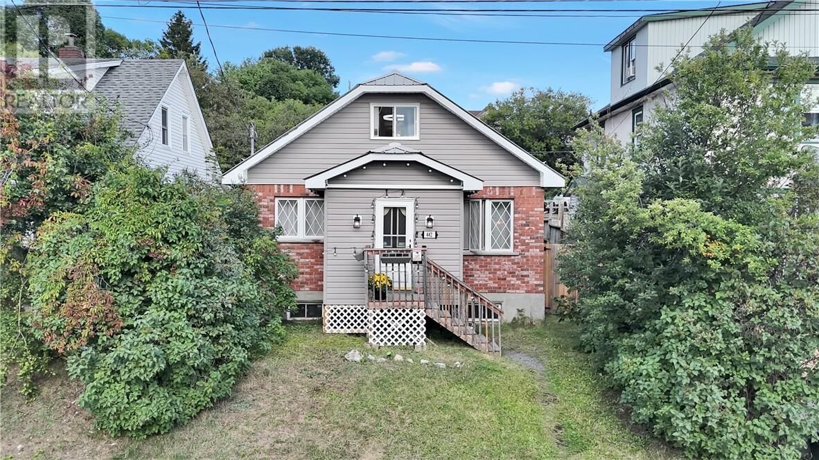 Property Photo:  442 Bessie Avenue  ON P3C 4H8 