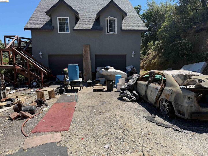 Property Photo:  22288 Gunsight Rd  CA 95370 