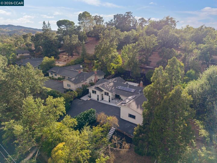 Property Photo: 367 Shady Glen Rd CA 94596
