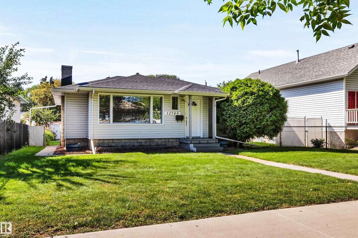 Property Photo:  12740 118 Street NW  AB T5E 5K8 