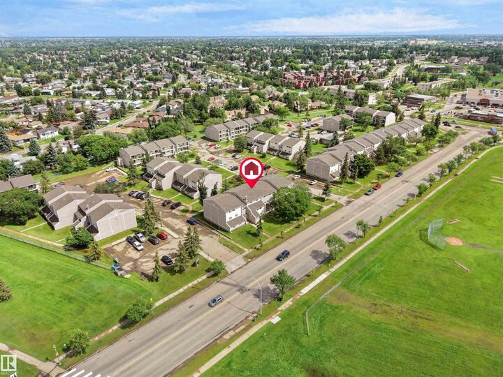 Property Photo:  3851 76 Street NW 4  AB T6K 2P9 
