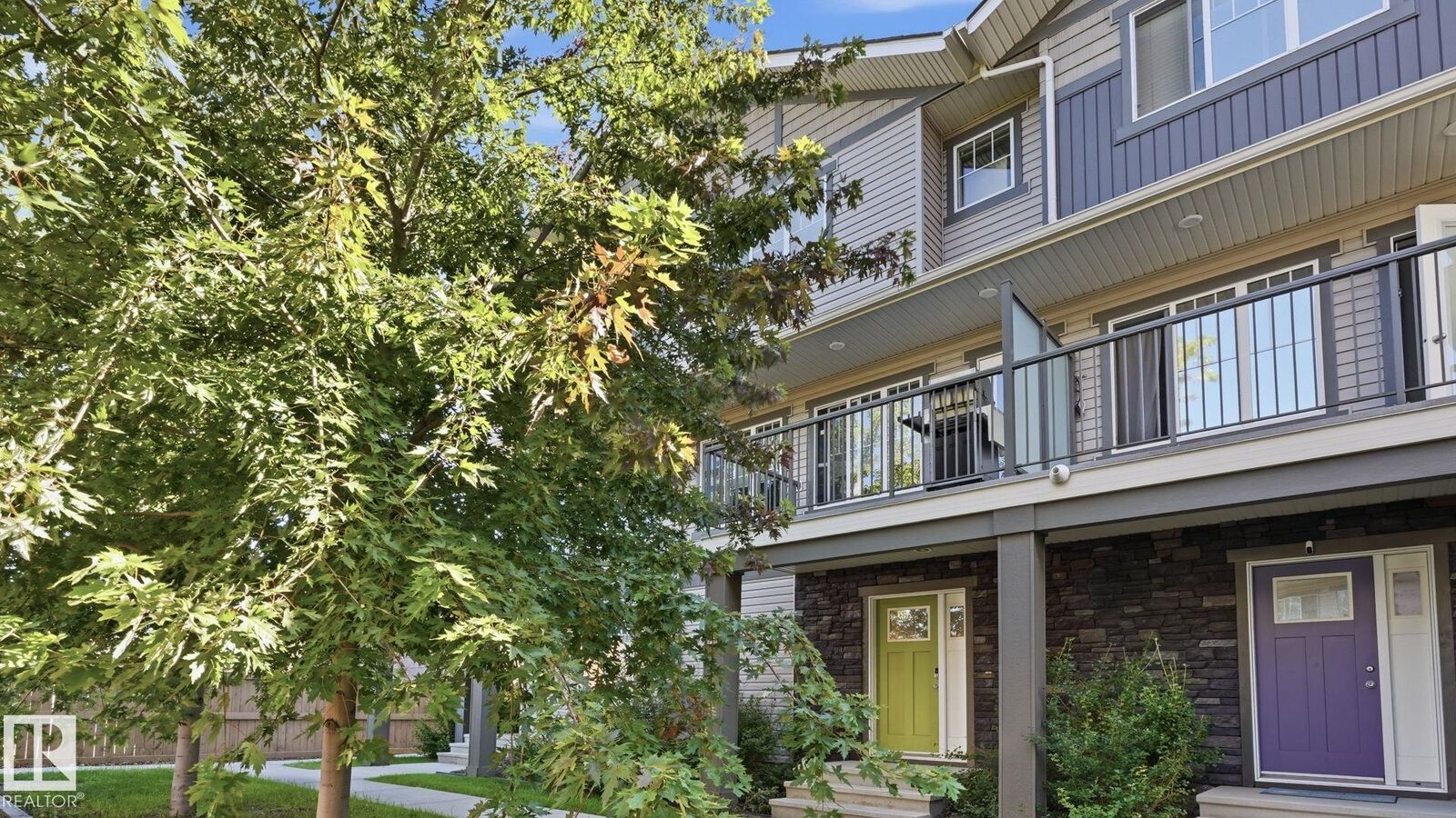 Property Photo:  12815 Cumberland Rd NW 60  AB T6V 0M2 