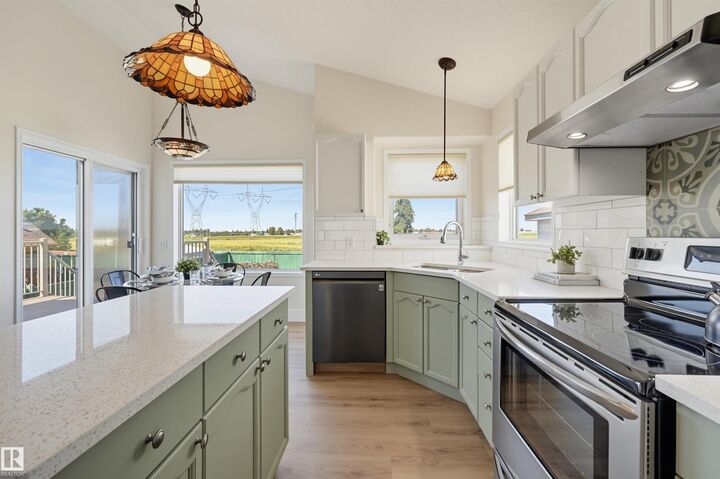 Property Photo: 839 Blacklock Way SW AB T6W 1C6