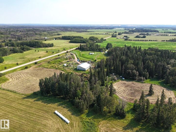 Property Photo: 54208A Rrd 92 AB T0E 2M0