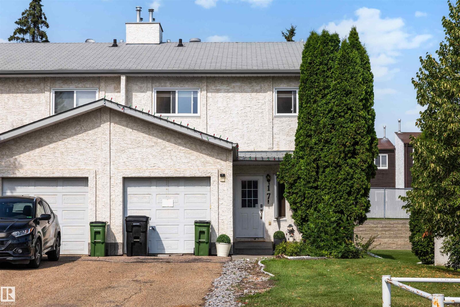 Property Photo:  3520 60 Street NW 17  AB T6L 6H5 