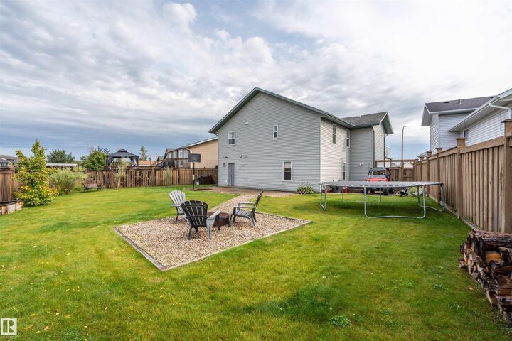 Property Photo:  4722 63 Avenue  AB T9M 2B6 