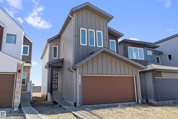 Property Photo:  19123 20 Avenue NW  AB T6M 3E8 