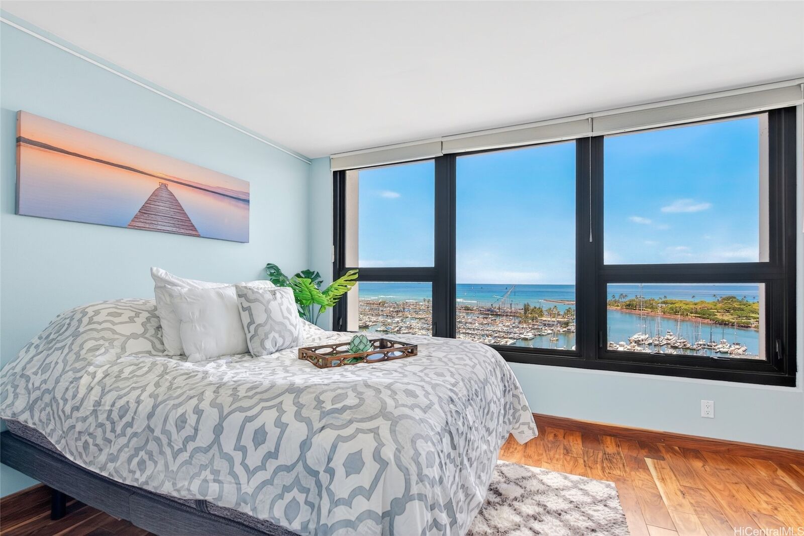 Property Photo: 1600 Ala Moana Boulevard 1804 HI 96815