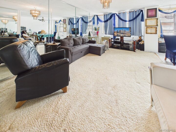 Property Photo:  1966 Newbold Avenue 104  NY 10472 