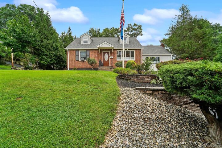 Property Photo:  11 Fairview Place  NY 10901 