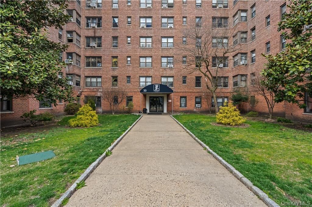 Property Photo:  33 William Street 3K  NY 10552 