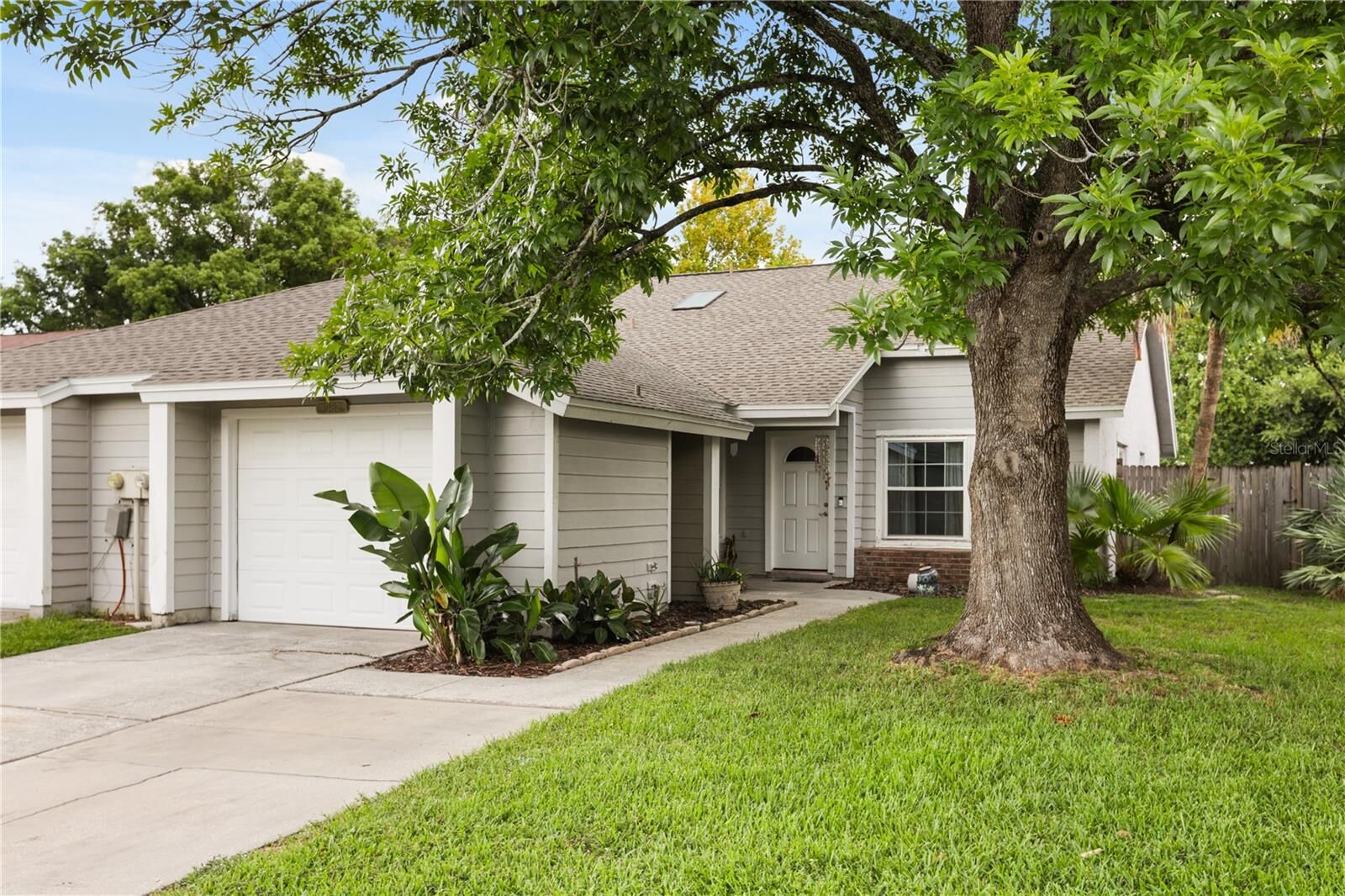 Property Photo: 1982 Water Lane FL 32751