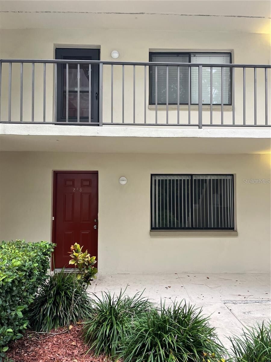 Property Photo: 3300 Fox Chase Circle N 213 FL 34683