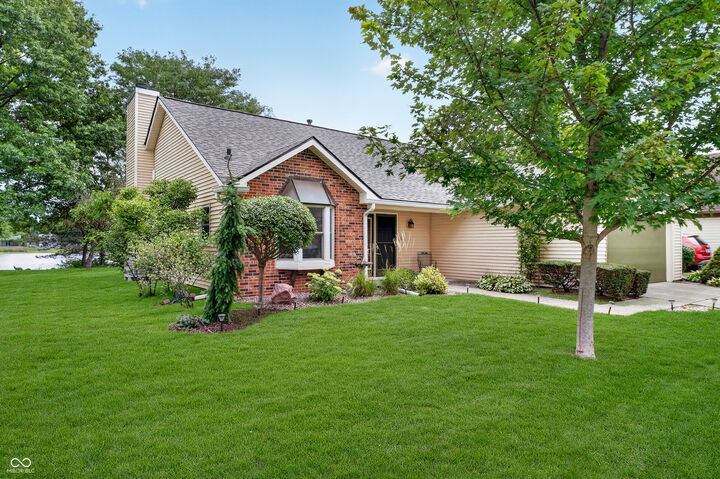 Property Photo:  7649 Camberwood Drive  IN 46268 