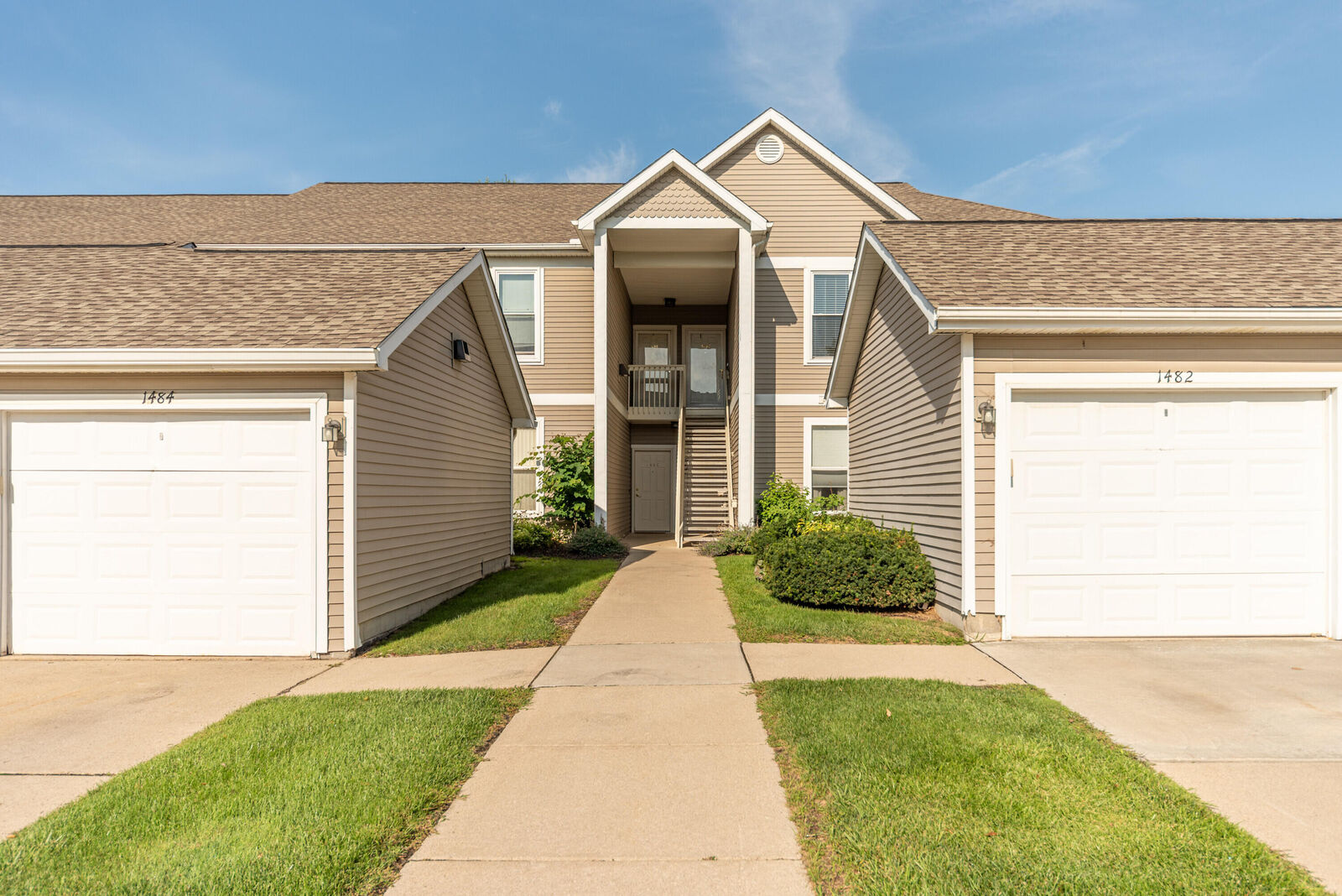 Property Photo:  1486 Fox Pointe Circle  MI 48108 