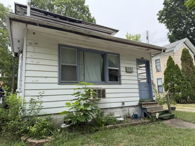 Property Photo: 934 Osborne Street MI 49001