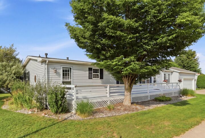 Property Photo:  11778 Waverly Hbr  MI 49424 