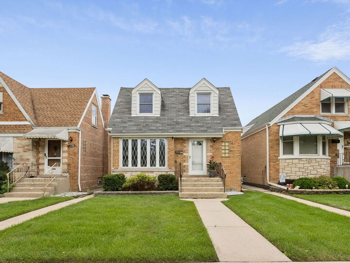 Property Photo:  3232 N Nottingham Avenue  IL 60634 