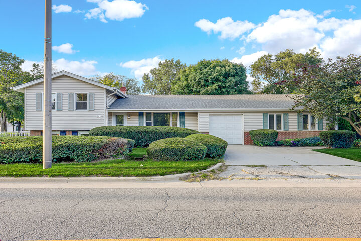Property Photo:  5455 S Catherine Avenue  IL 60525 