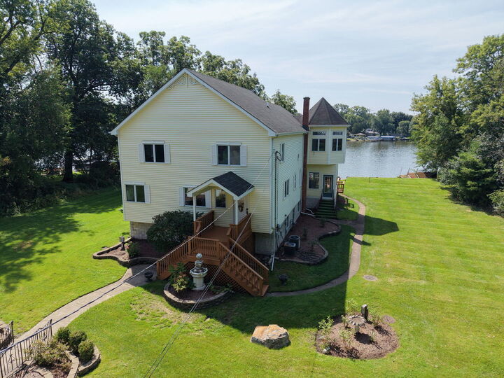 Property Photo: 1301 Tower Lane IL 60013
