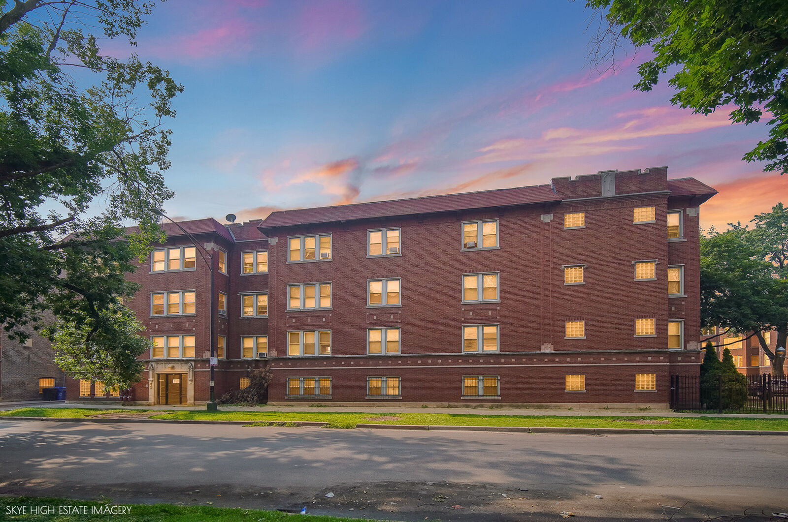 Property Photo:  2511 E 76th Street 3  IL 60649 