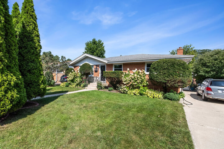 Property Photo: 8315 Parkside Avenue IL 60053