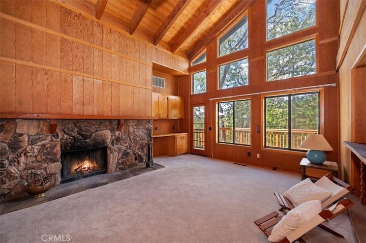Property Photo: 983 Teakwood CA 92352