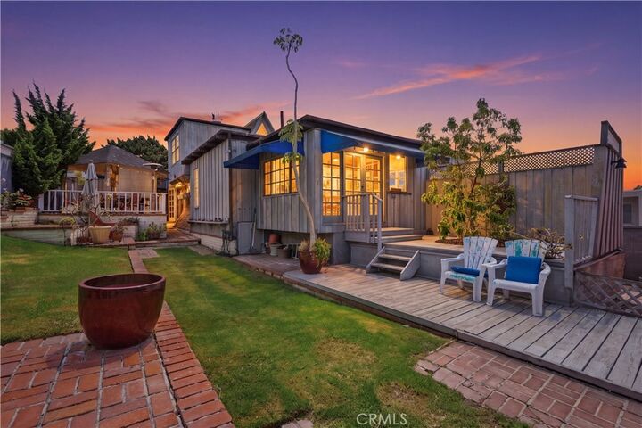 Property Photo:  215 Ocean View  CA 92663 