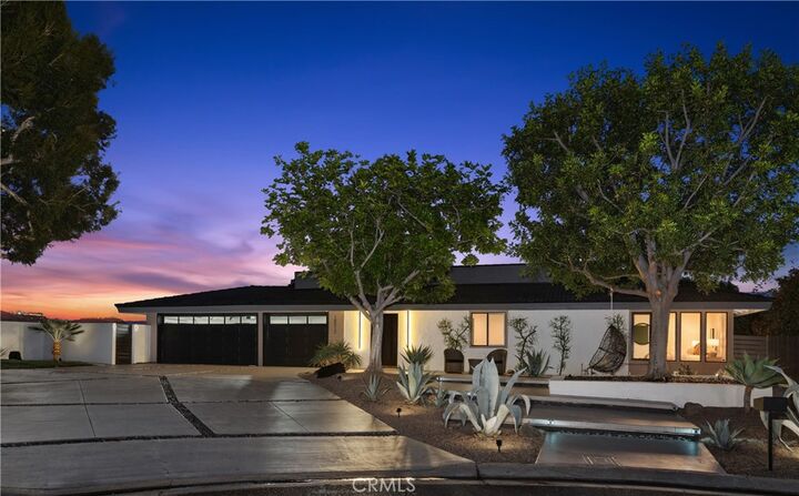 Property Photo:  18512 Lincoln Cir  CA 92861 