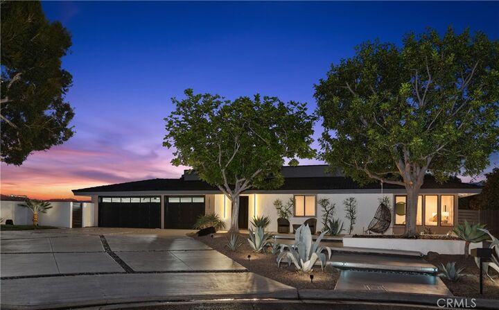 Property Photo:  18512 Lincoln Cir  CA 92861 