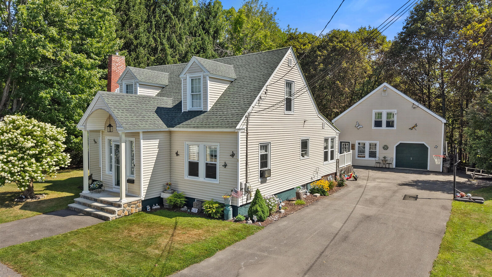 Property Photo:  9 Chadwick Street  ME 04901 