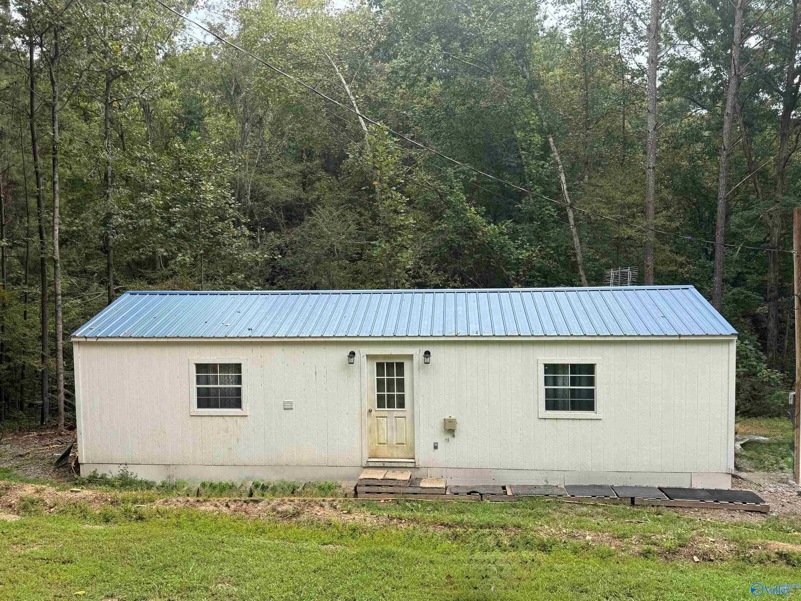 Property Photo: 659 County Road 935 AL 35053