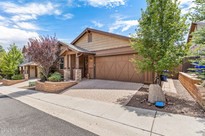 Property Photo: 2518 W Pollo Circle AZ 86001