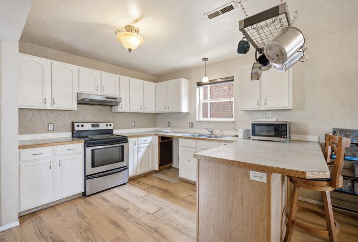 Property Photo:  707 Kemp Street  MT 59801 
