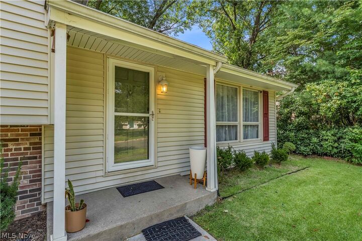 Property Photo: 596 Eric Drive OH 44305