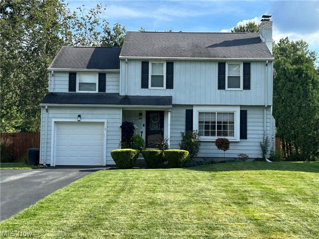 Property Photo:  4287 Woodleigh Lane  OH 44511 