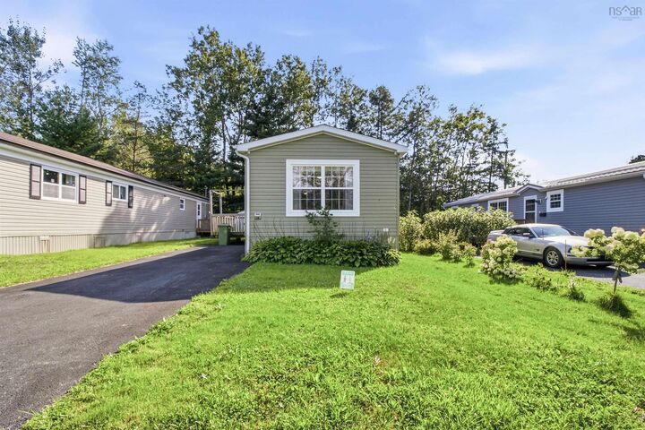 Property Photo:  20 Century Street  NS B4E 1C5 