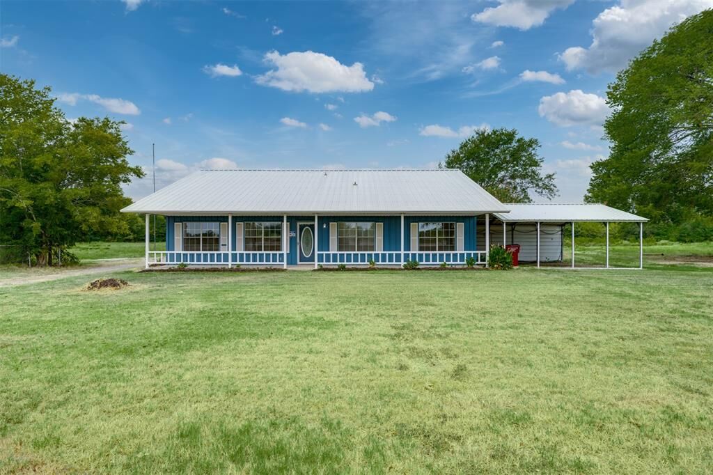 Property Photo: 14496 Texas Highway 37 S TX 75417