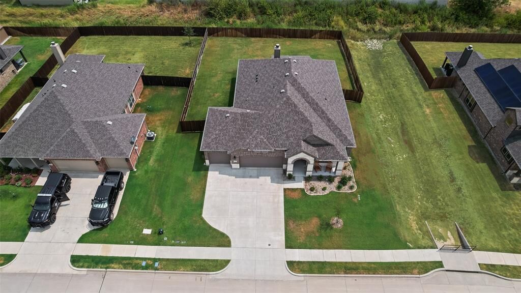 Property Photo: 645 Mb S Way TX 76258