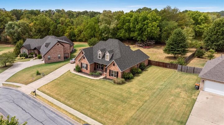 Property Photo:  985 Aylesbury Lane  AR 72718 